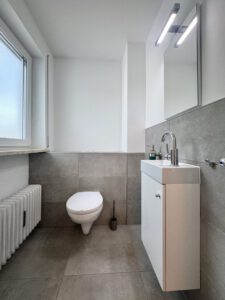 WC im 2. OG