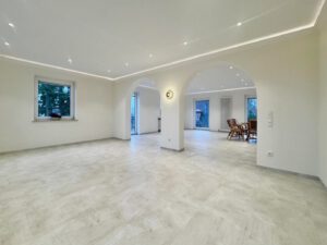 großzügiger Wohn-/Essbereich