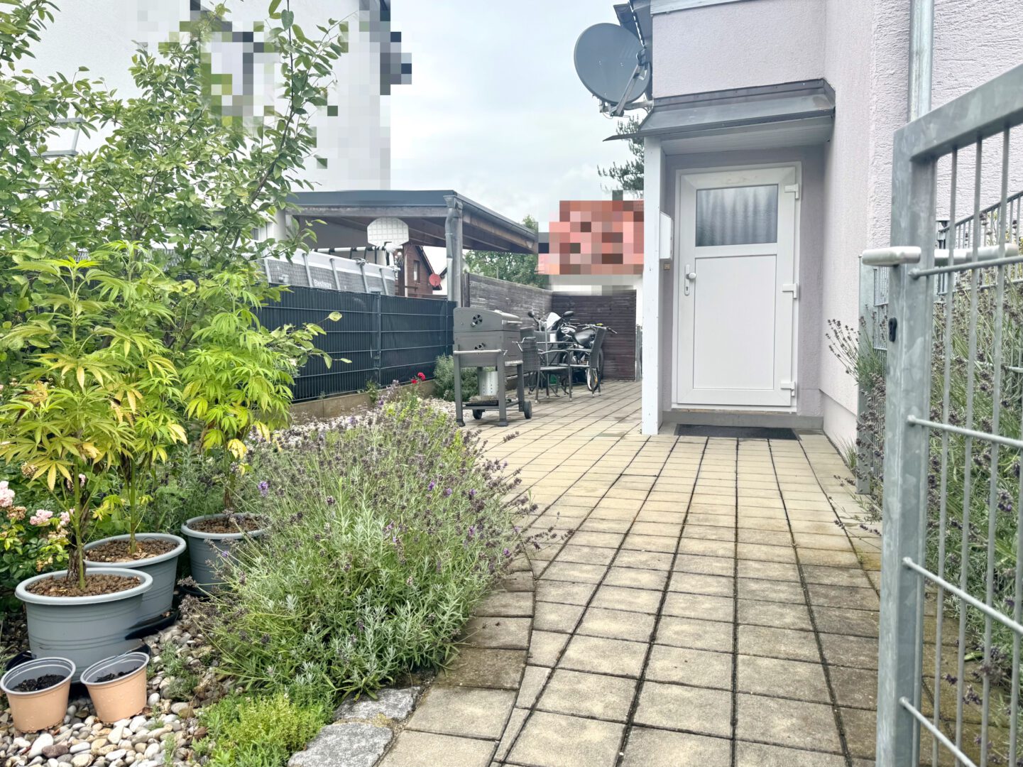 Terrasse vor 3 ZKB