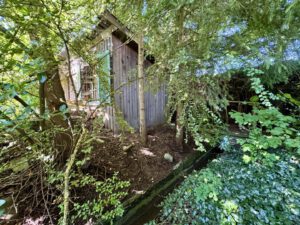 Bachlauf am Gartenhaus