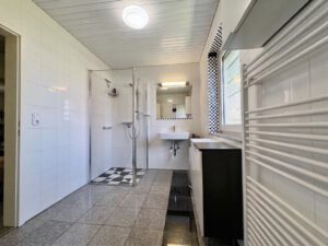 Badezimmer EG