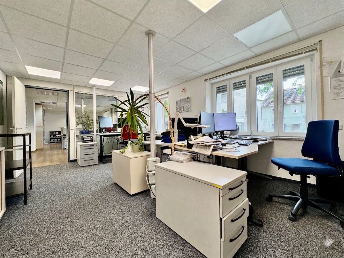 Abgetrenntes Büro Südseite