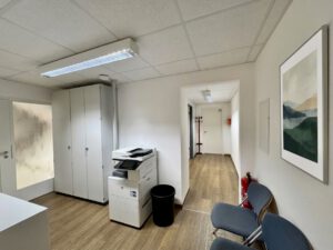 Flur mit Personaleingang
