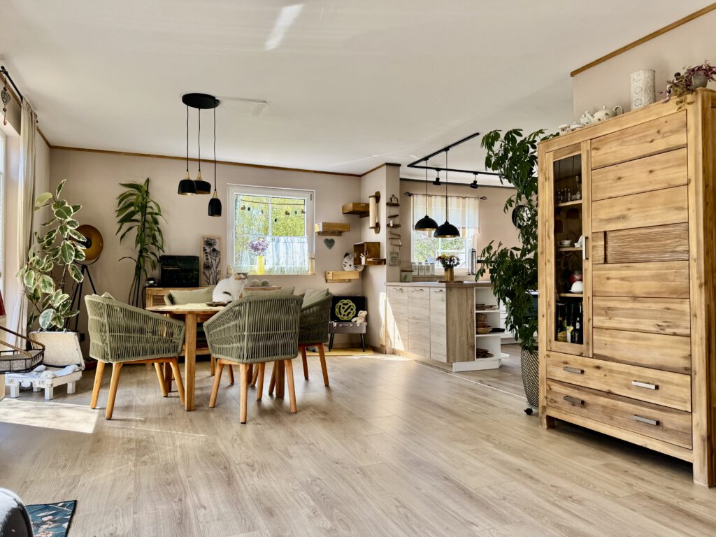 Stilvolles Einfamilienhaus mit Traumgarten in Lamerdingen-Kleinkitzighofen – Energieklasse A