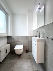 WC 1. OG